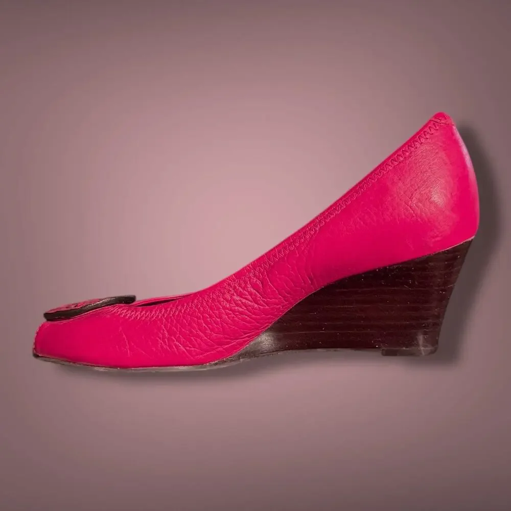 Size 8 TORY BURCH Sally Peep Toe Pink Tumbled Leather Wedge Leather Logo Detail - Picture 4 of 13